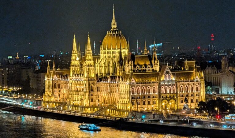 PXL_20250821_190110673