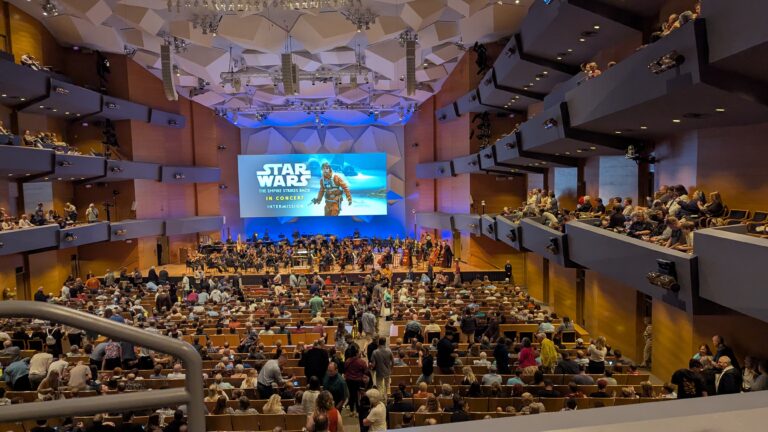 PXL_20251005_203258156