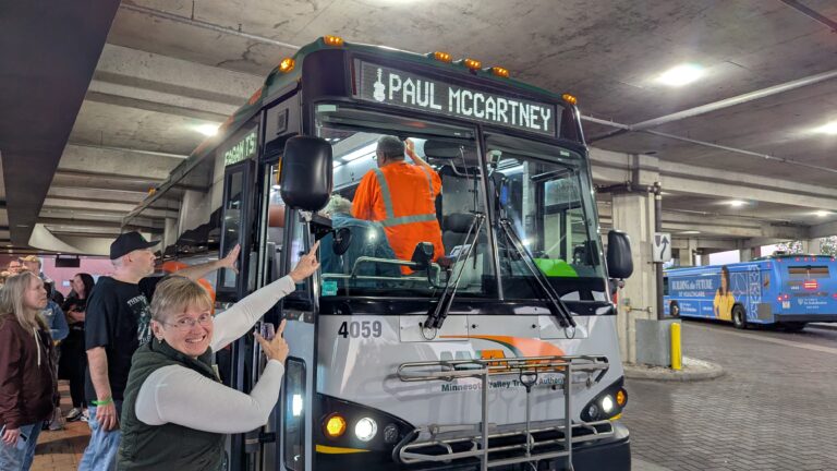 PXL_20251017_232413160