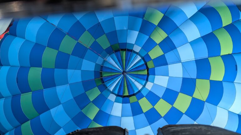 PXL_20251121_204934115