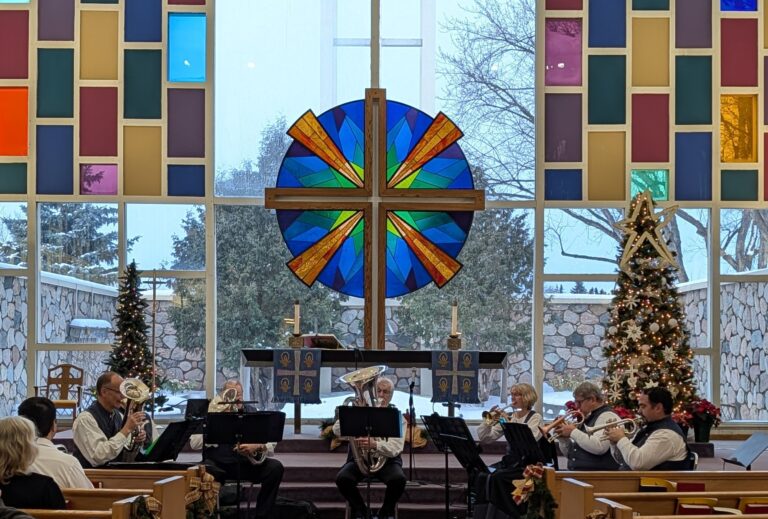 PXL_20251214_215422538