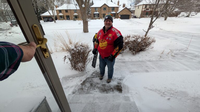 PXL_20251231_195430195