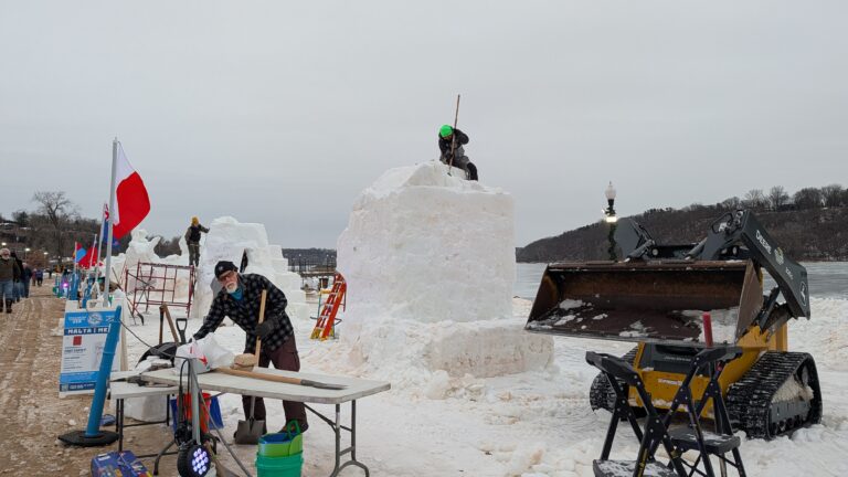 PXL_20260115_193139305