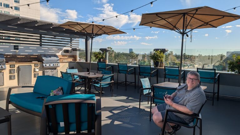 PXL_20260126_220234020